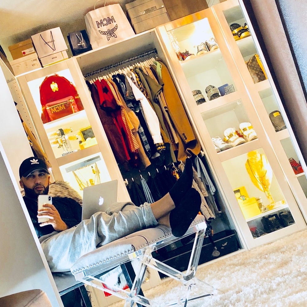 Meet your Posher, Savi